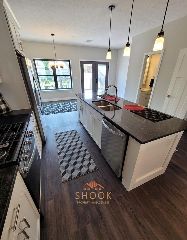 Building Photo - Brownstone Condominiums
