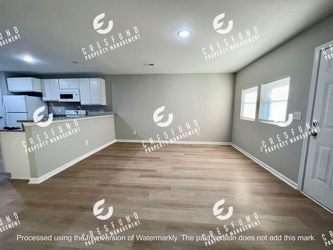Building Photo - 2 Bed 2.5 Bath Townhome - Available NOW!