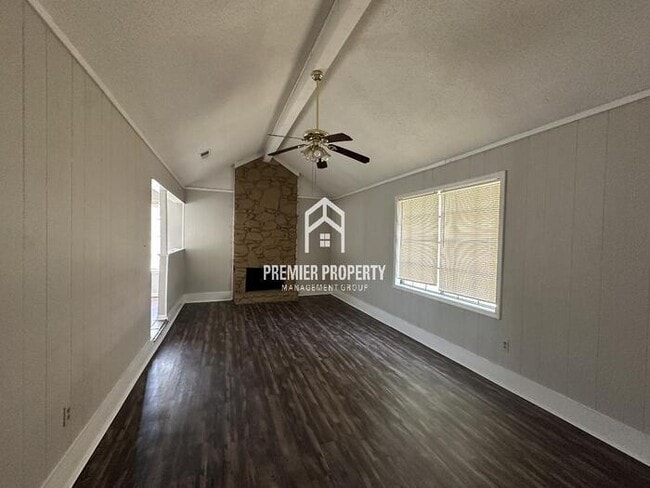 Building Photo - 2533 Richwood St