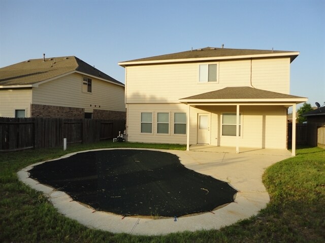 Building Photo - 32338 Golden Oak Park Ln