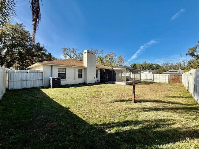 Building Photo - 4223 Summerdale Dr