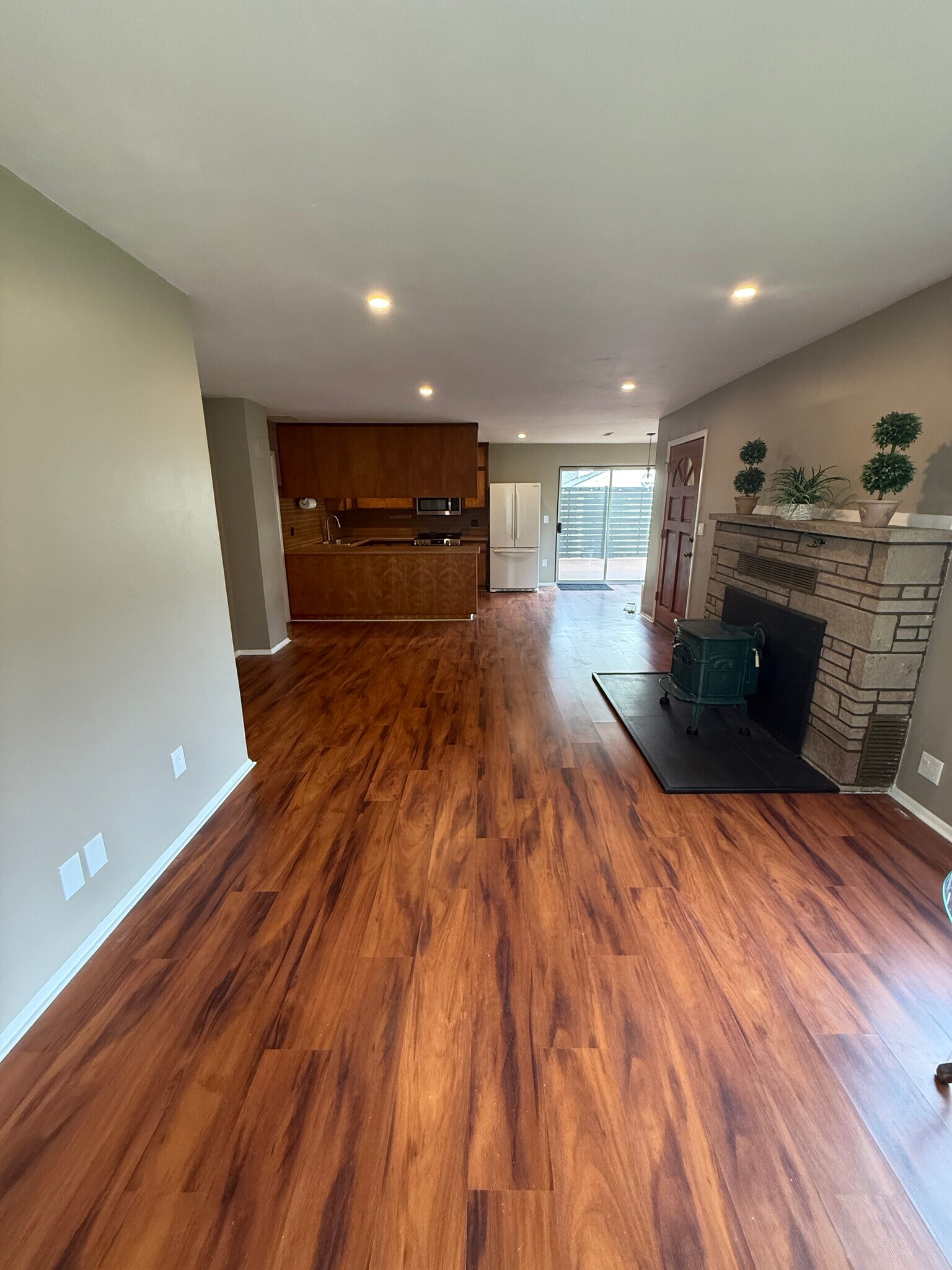 Building Photo - 6840 NE Wood Bay Ln