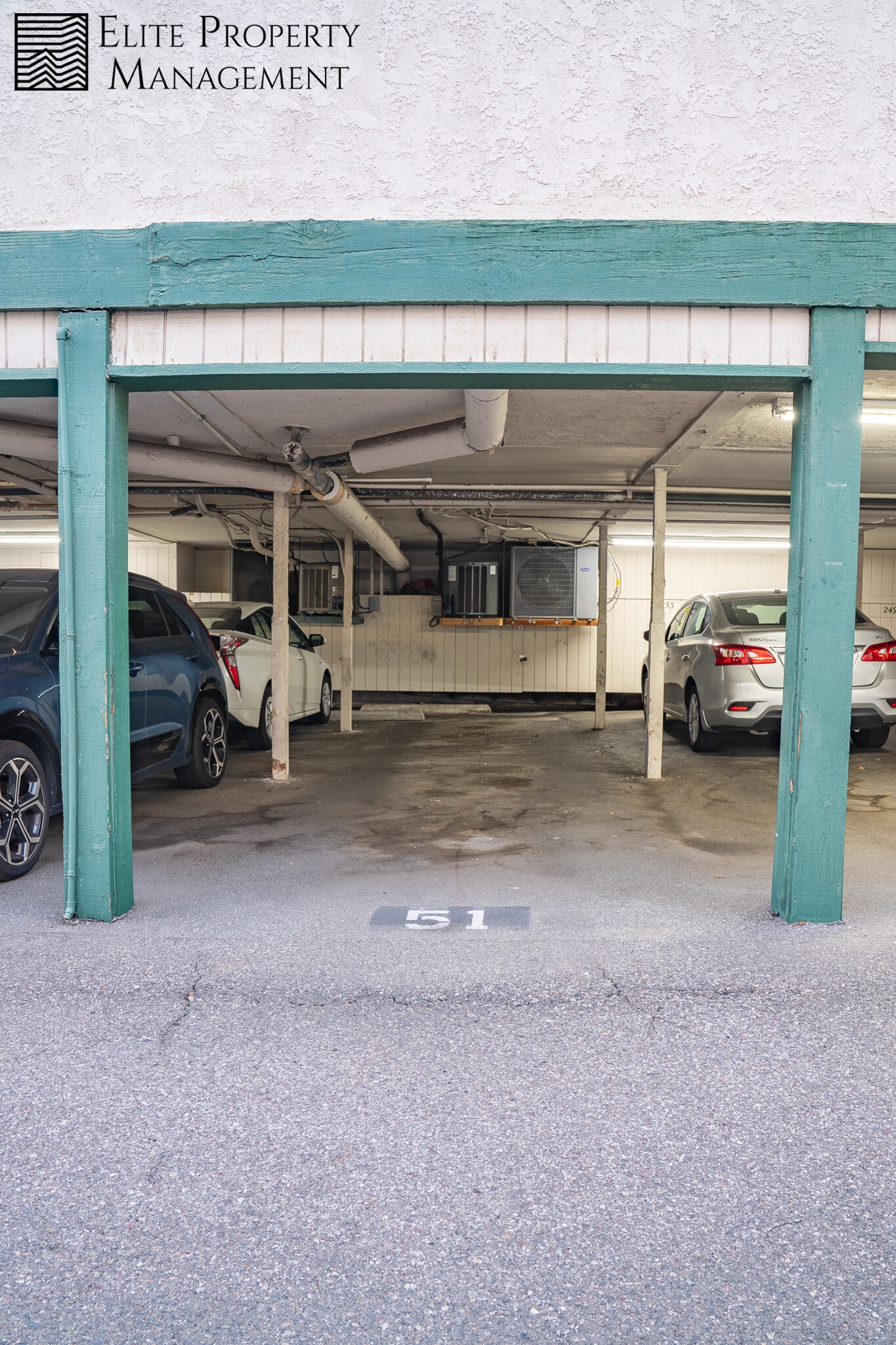 Building Photo - 15220 Ocaso Ave
