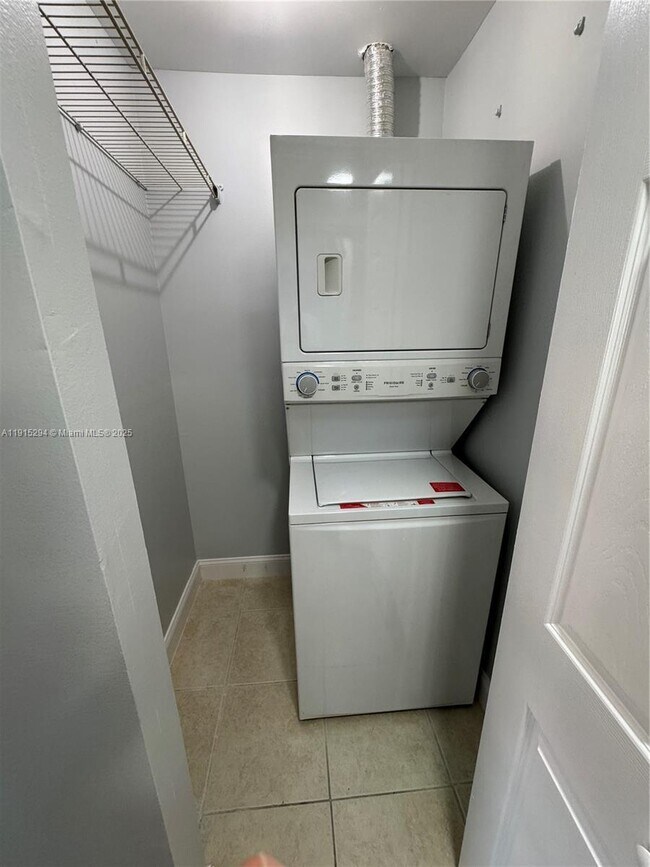 Building Photo - 7561 NW 16th St