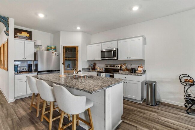 Building Photo - 121 Rubrum Rd