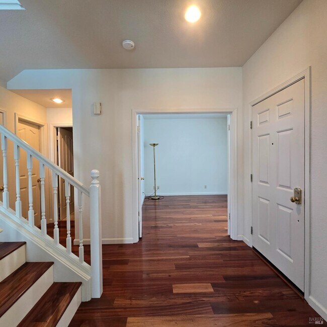 Building Photo - 773 Tuliamore Ct