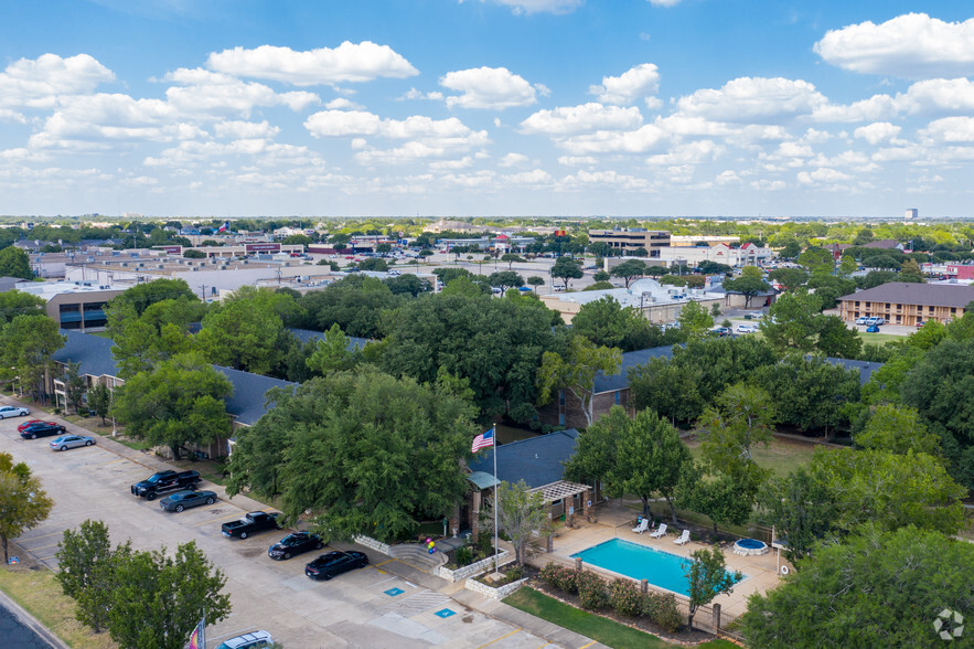 Primary Photo - Arbor Square Apartments