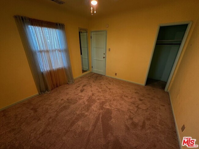 Building Photo - 3791 Olmsted Ave