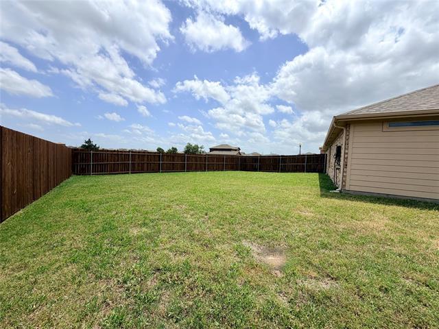 Building Photo - 520 Cantebury Park Ln