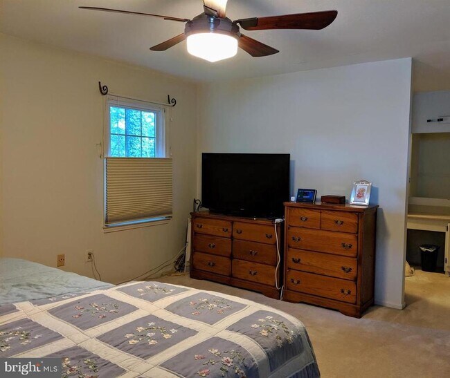 Building Photo - 8465 Sevan Ct