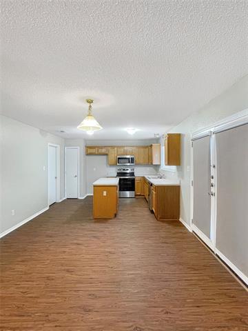 Building Photo - 303 Quail Meadows Ln