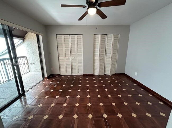 Building Photo - 2101 Bayberry Dr