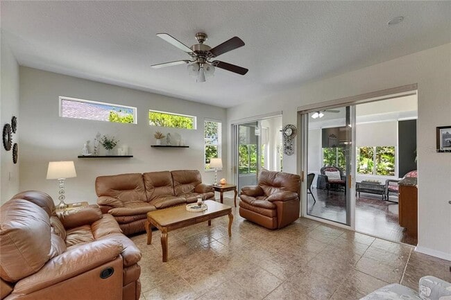 Building Photo - 2068 Sifield Greens Way