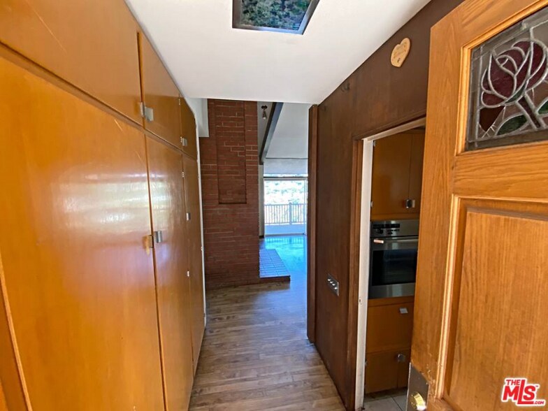 Building Photo - 1729 Silverwood Terrace