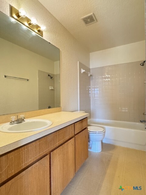 Building Photo - 4409 Jeff Scott Dr