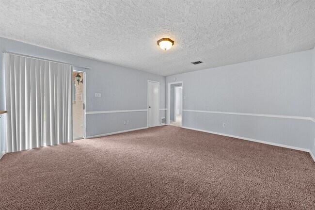 Building Photo - 25310 Pepper Ridge Ln
