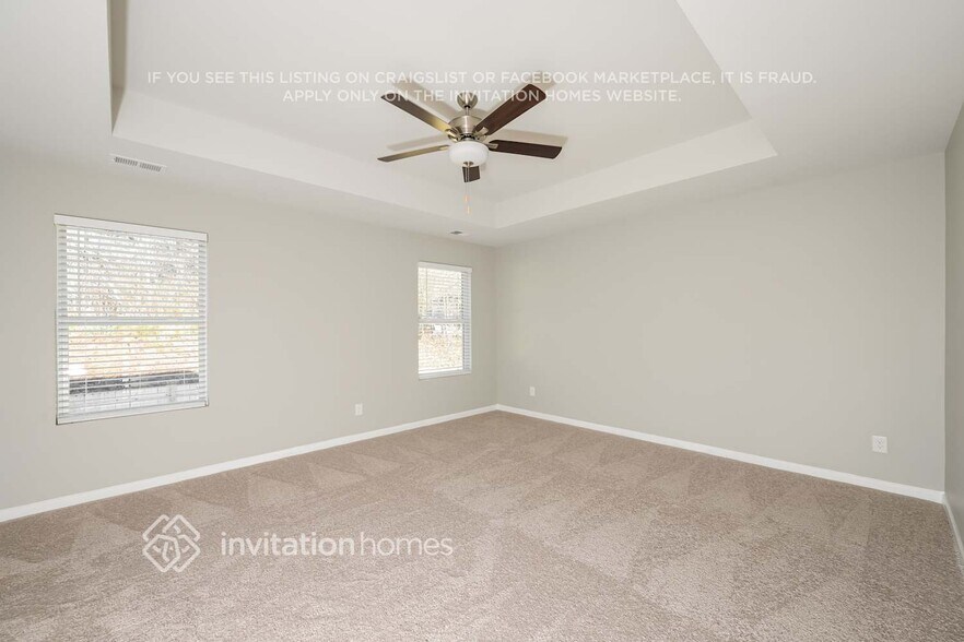 Building Photo - 107 Streambank Ct