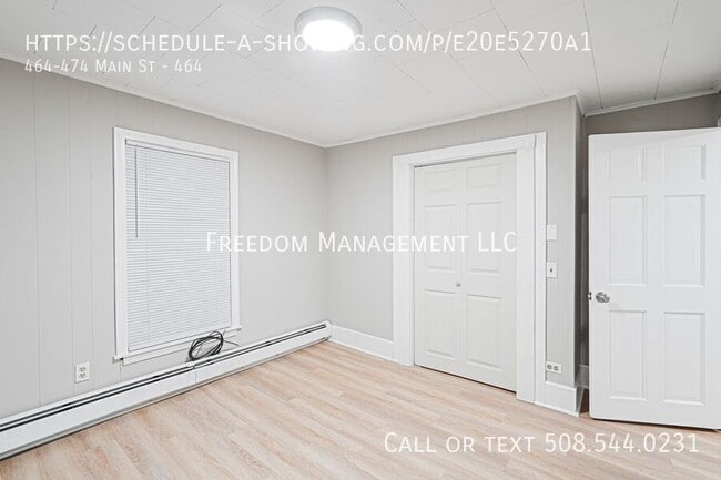 Building Photo - 464-474 Main St-464