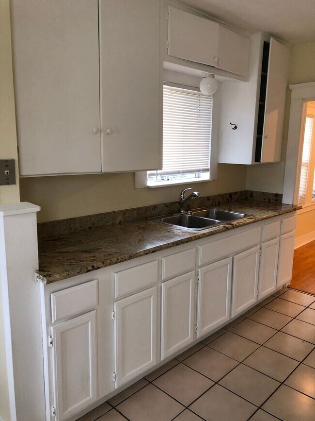 Building Photo - Available Now: 3 Bedroom 1 Bath House