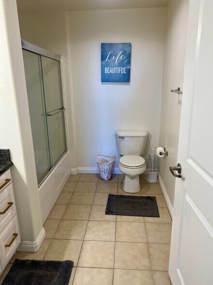 Building Photo - 3740 Santa Rosalia Dr