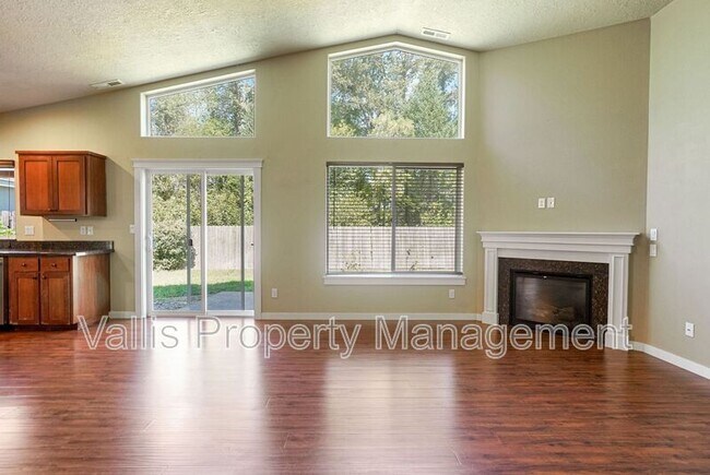 Building Photo - 2387 Equestrian Loop S