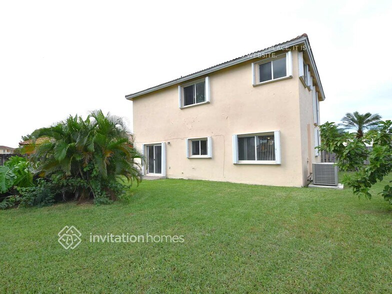 Building Photo - 9593 SW 162nd Ct