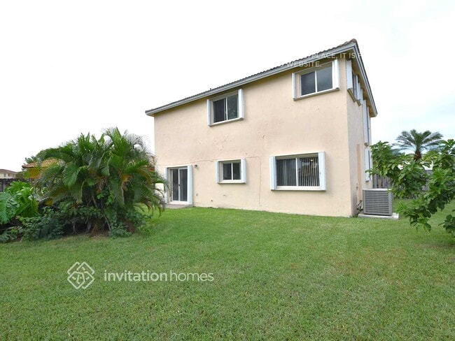 Building Photo - 9593 SW 162nd Ct