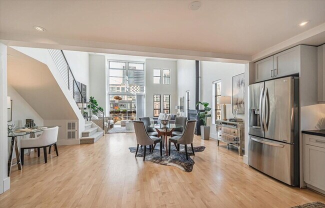 Building Photo - Upscale Living at Its Finest