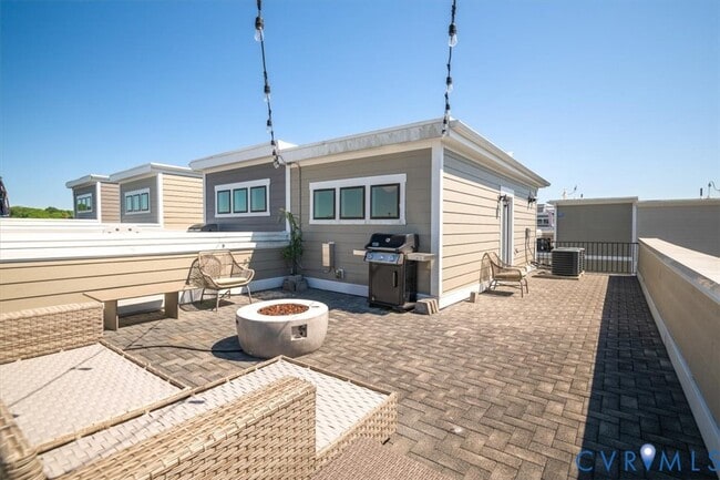 Building Photo - 2 Shiplock Row