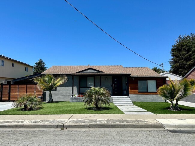 Building Photo - 2485 W Ave 133rd