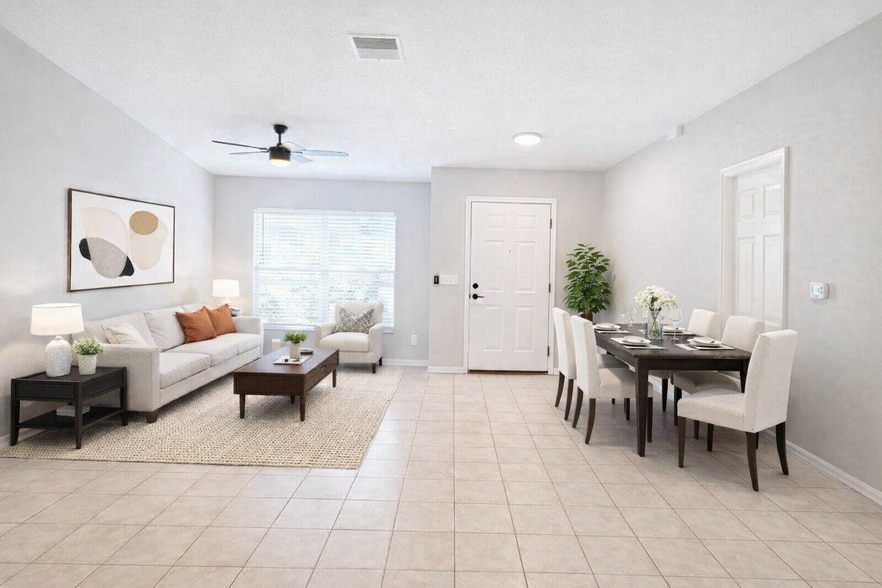 Building Photo - 215 S Boyd St