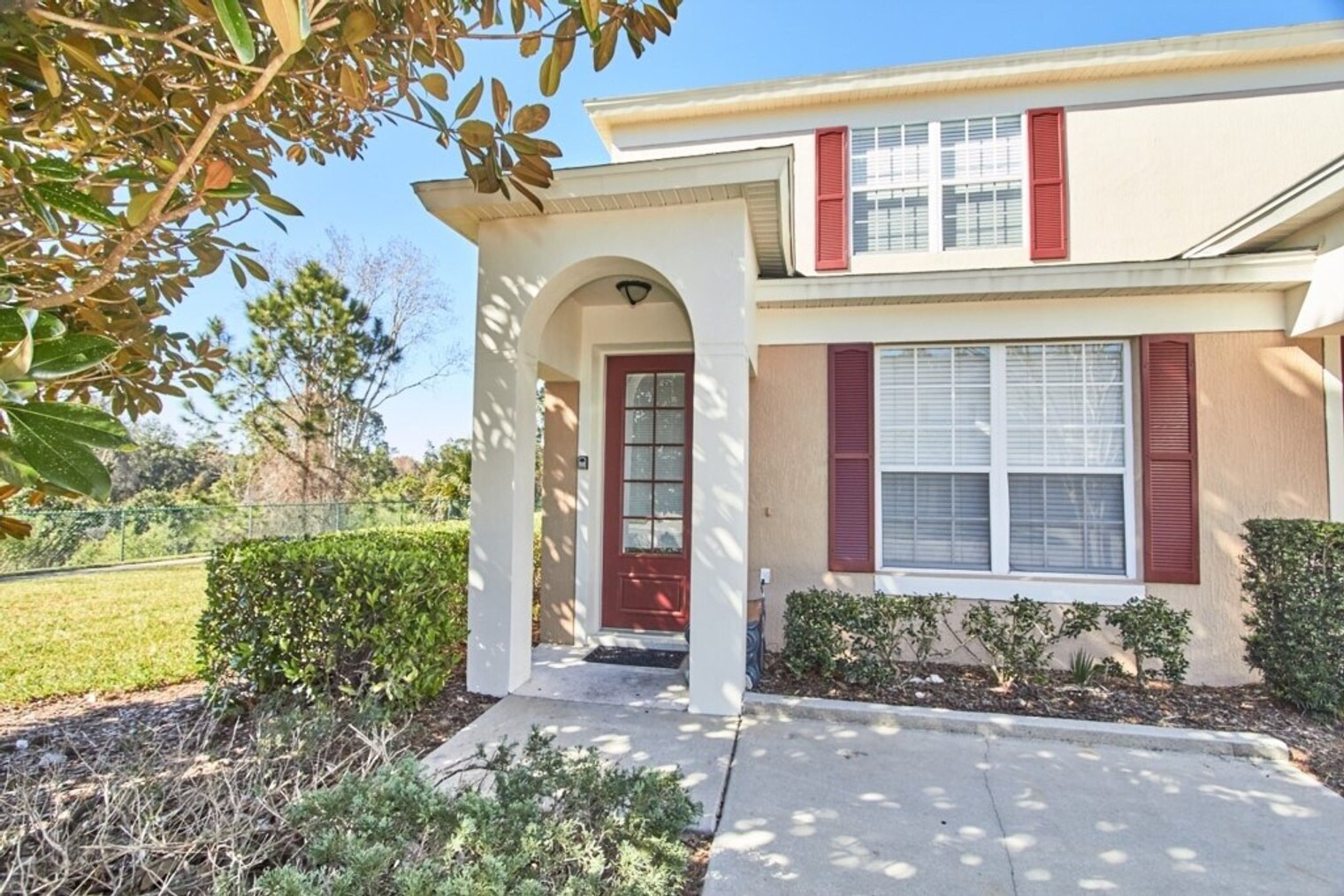 Building Photo - 2330 Silver Palm Dr