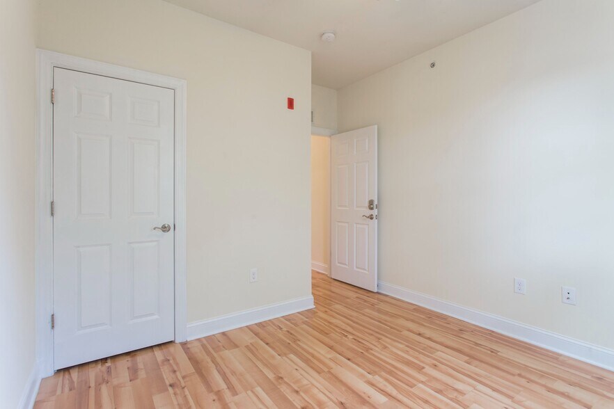 Building Photo - 1935 N 7th St