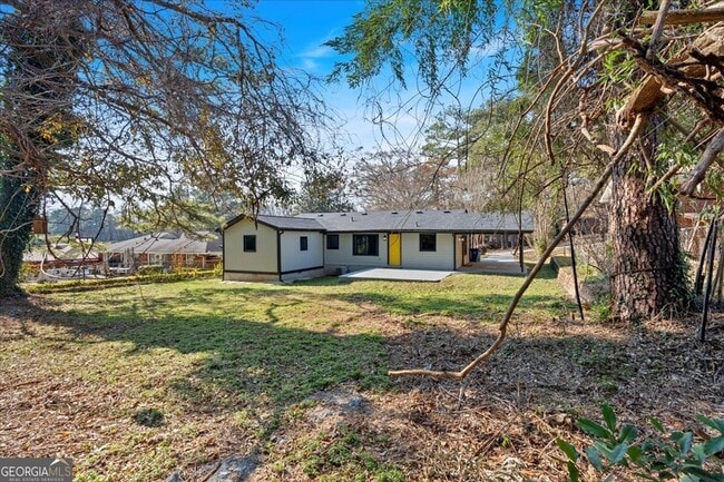 Building Photo - 2142 Cloverdale Dr SE