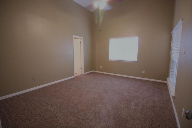 Building Photo - 2618 Quarry Hill Rd