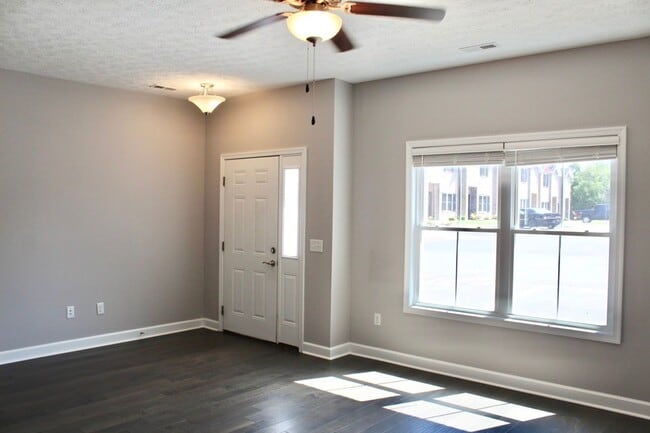 Building Photo - 162 Cedar Point Ln