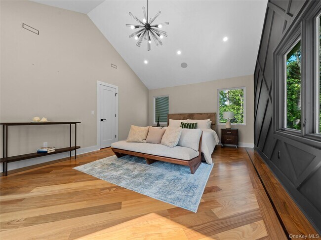 Building Photo - 5 N Hills Rd