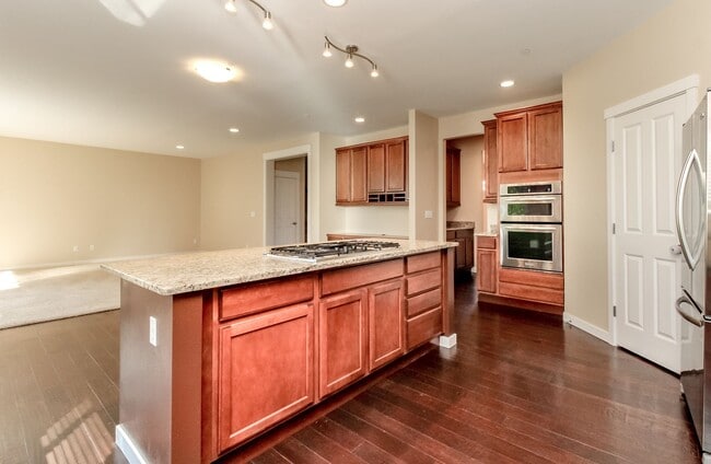 Building Photo - Beautiful Bell Hill Home in DuPont