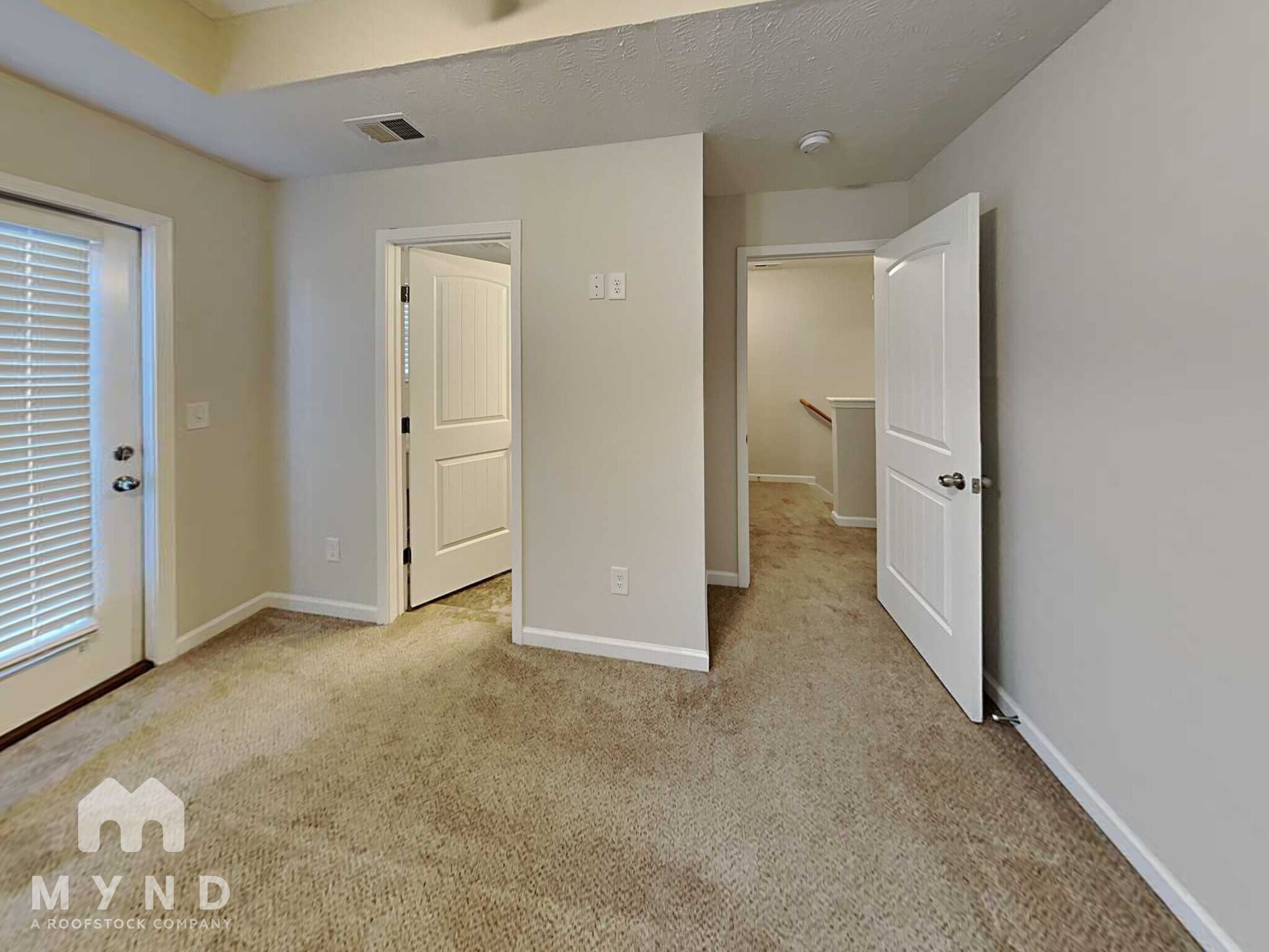 Building Photo - 302 Negri Ct