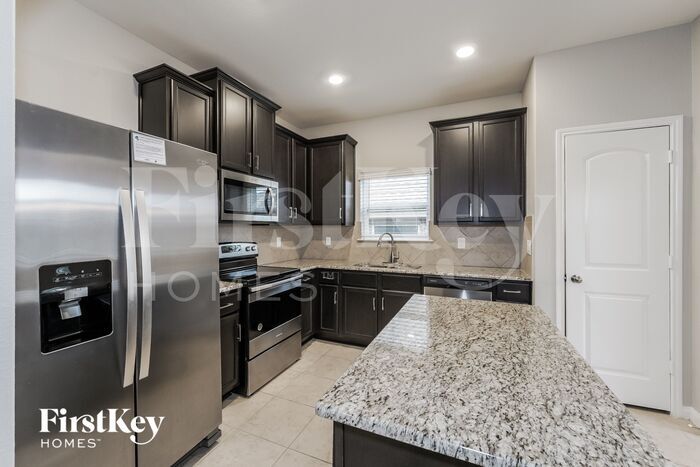 Building Photo - 21218 Opal Oak Dr