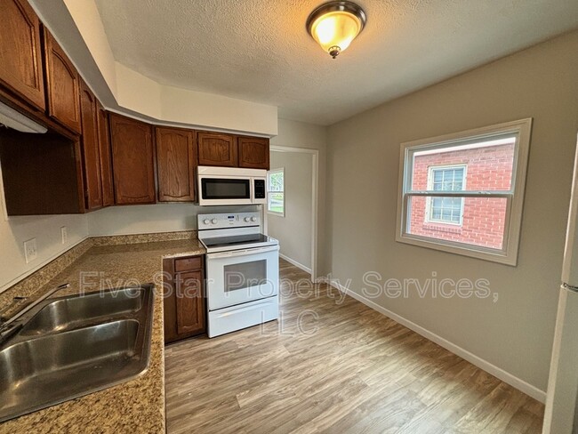 Building Photo - 2404 S Whittier Ave