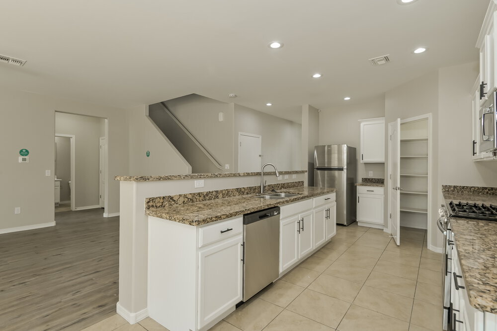 Building Photo - 8237 W Kittiwake Ln