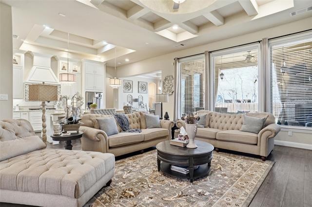 Building Photo - 5925 Terrace Oaks Ln