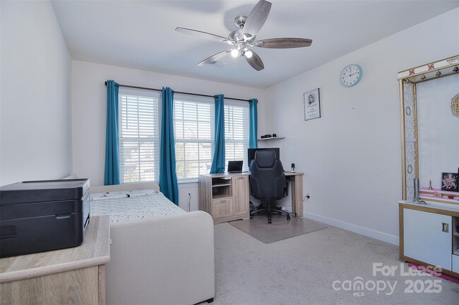 Building Photo - 9245 Glenburn Ln