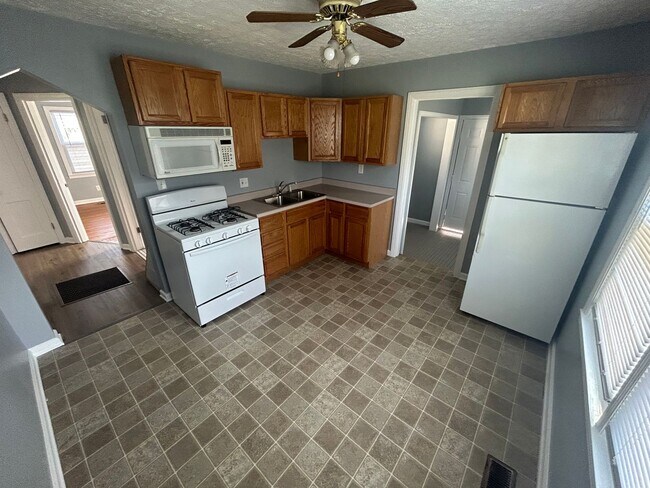 Building Photo - 1562 Loney Ln