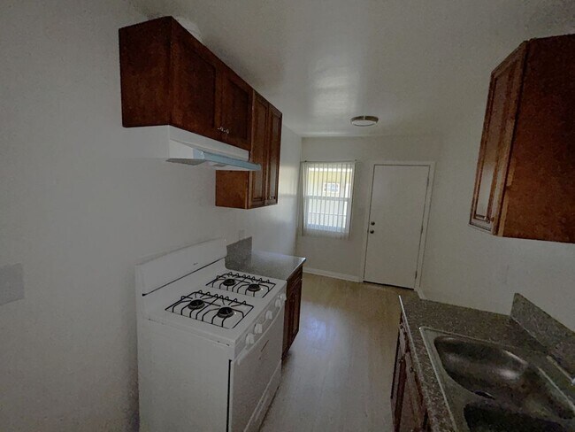 Building Photo - 41 Normandie Ave