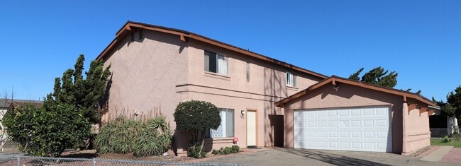 Primary Photo - 403 N Railroad Ave