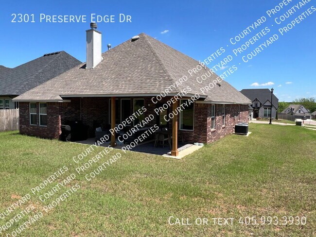 Building Photo - 2301 Preserve Edge Dr