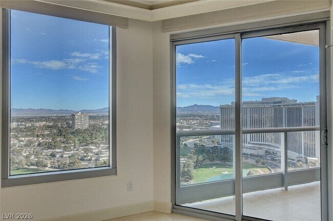 Building Photo - 322 E Karen Ave