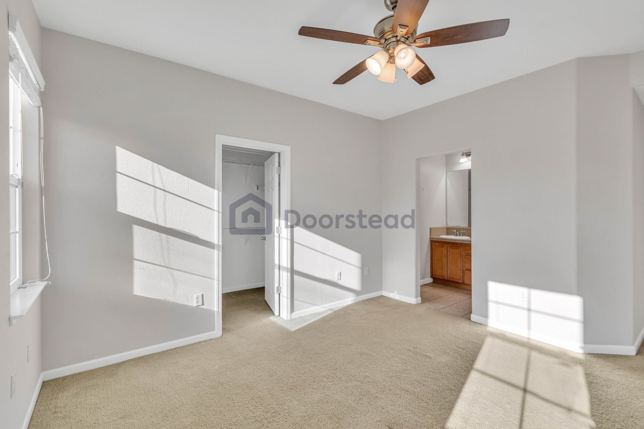 Building Photo - 2743 Lavender Ter